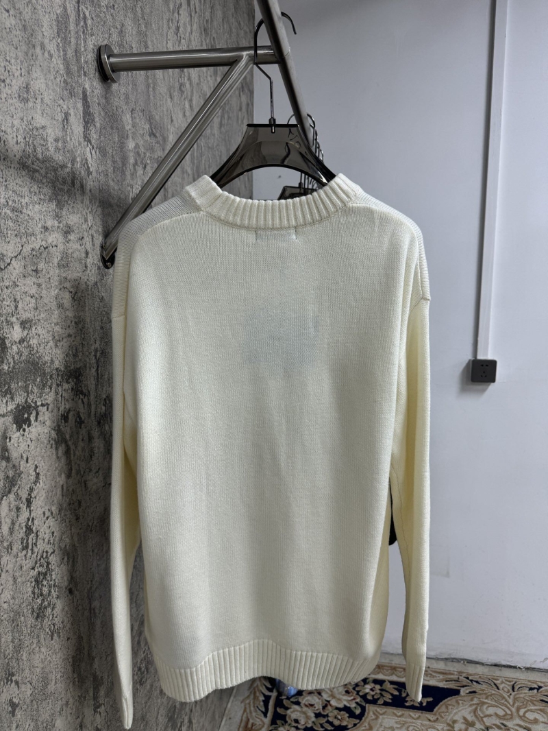 Pra*a sweater